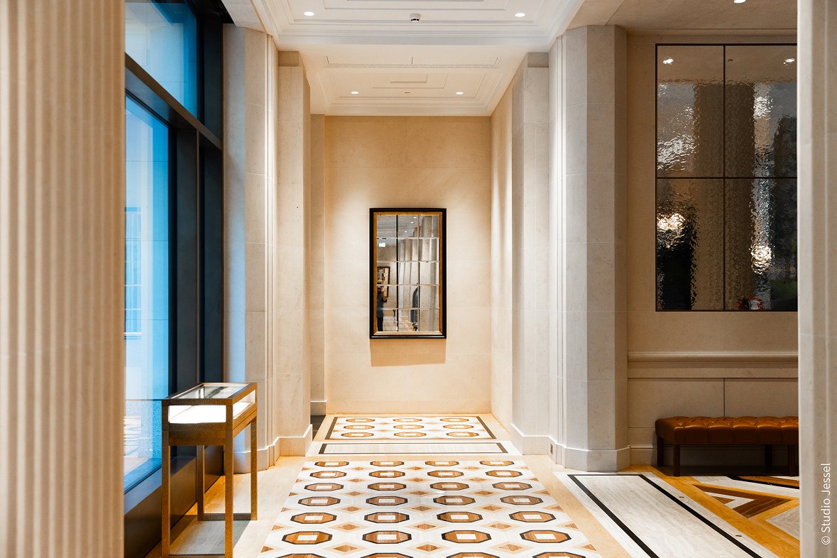 The Peninsula Hotel — image 1